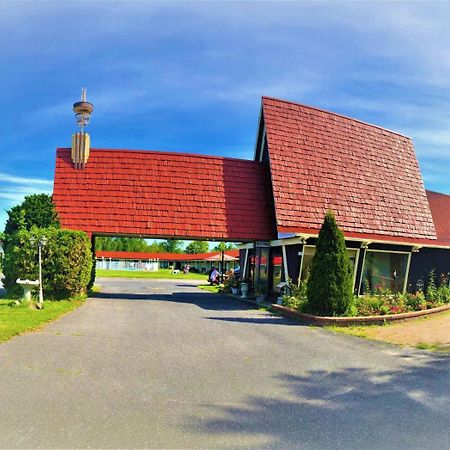 Hotel Motel Bonsoir Гранби Экстерьер фото