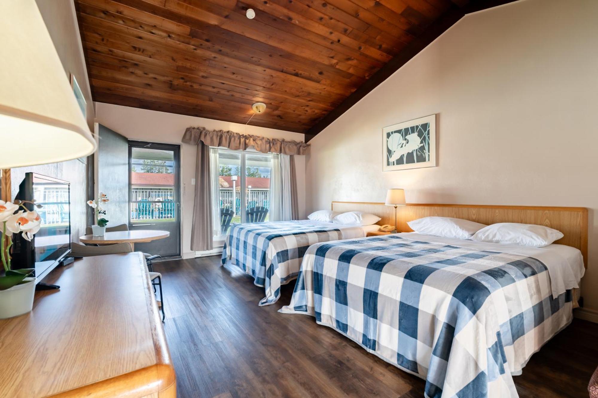 Hotel Motel Bonsoir Гранби Экстерьер фото